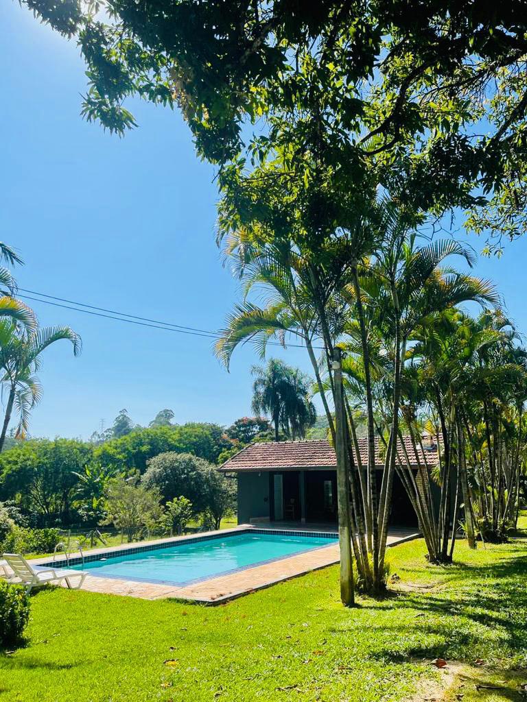 Chácara com Piscina e Lago em Caputera - Sorocaba
