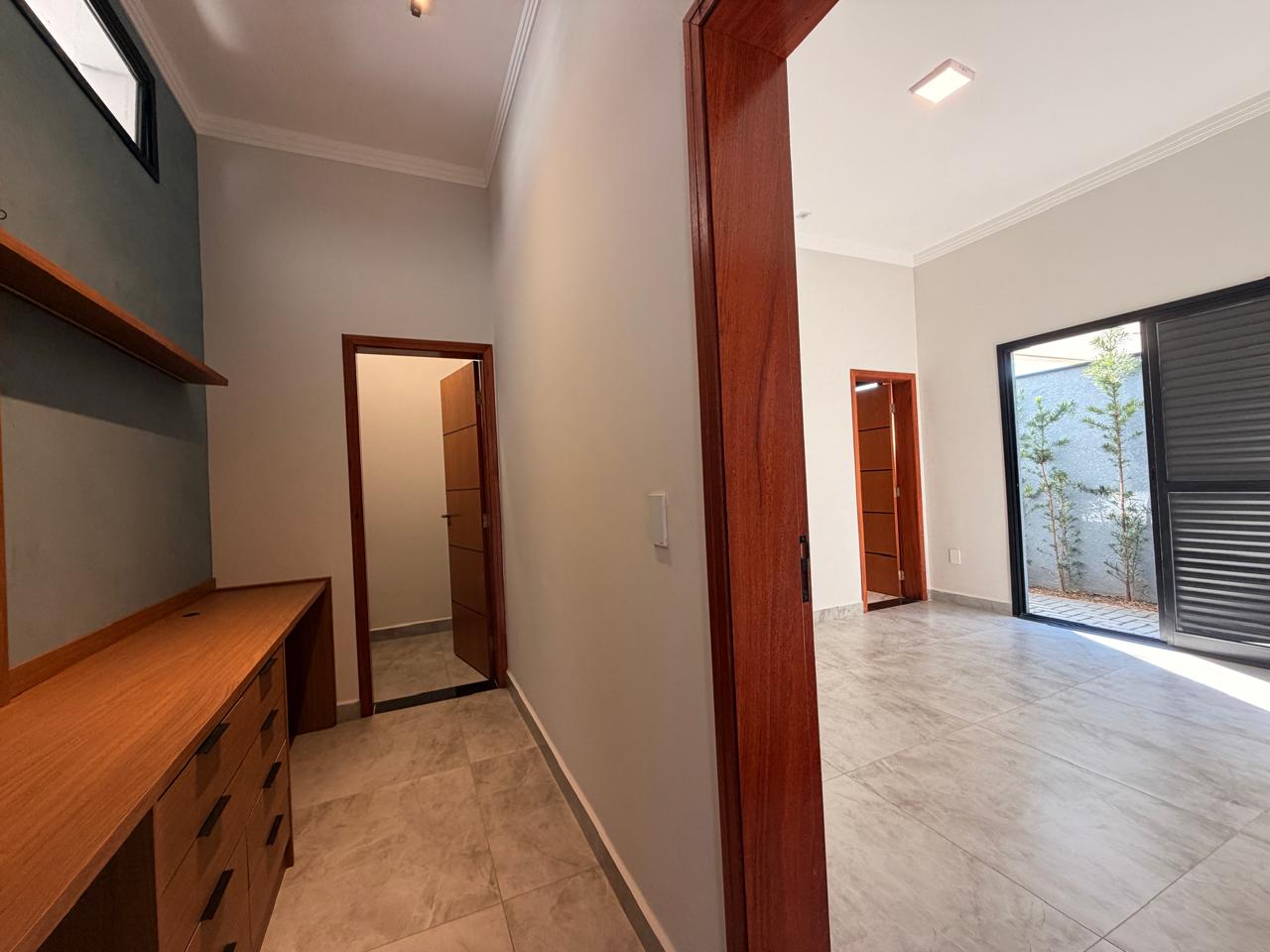 Casa de Luxo em Alphaville Nova Esplanada com Piscina Aquecida e Automação Inteligente