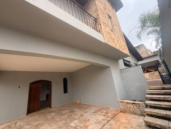 Sobrado com 3 dormitórios à venda, 280 m² por R$ 750.000,00 - Vila Trujillo - Sorocaba/SP