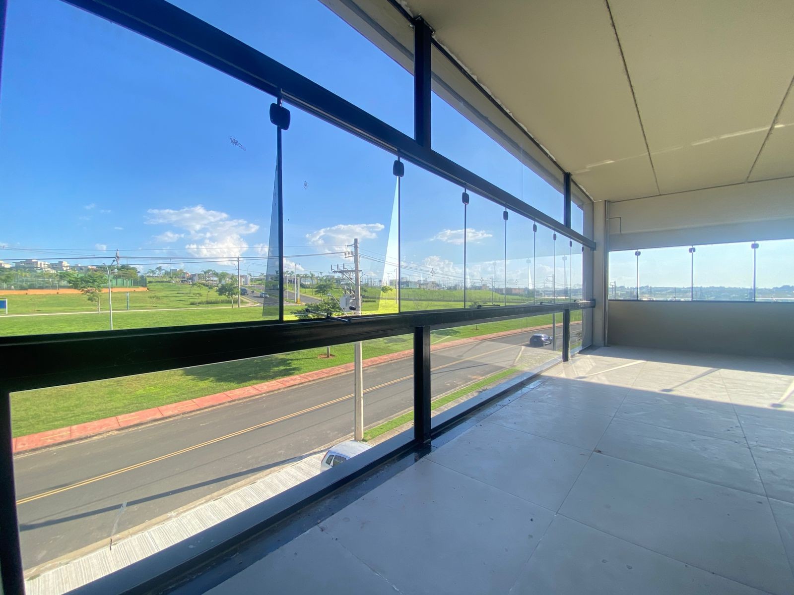 Galpão Comercial Premium no Alphaville Nova Esplanada