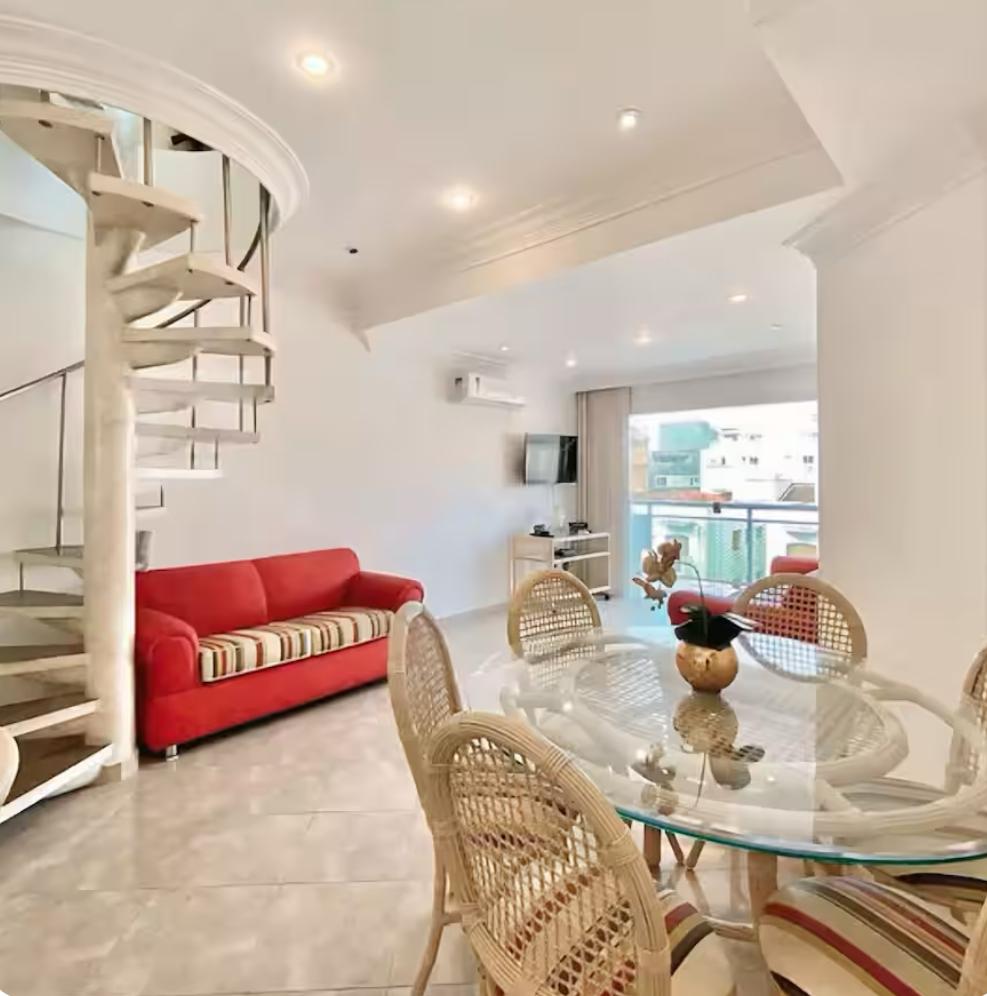 Pendthouse Sofisticado com Suíte Master, Hidromassagem e Rooftop Gourmet em Bertioga