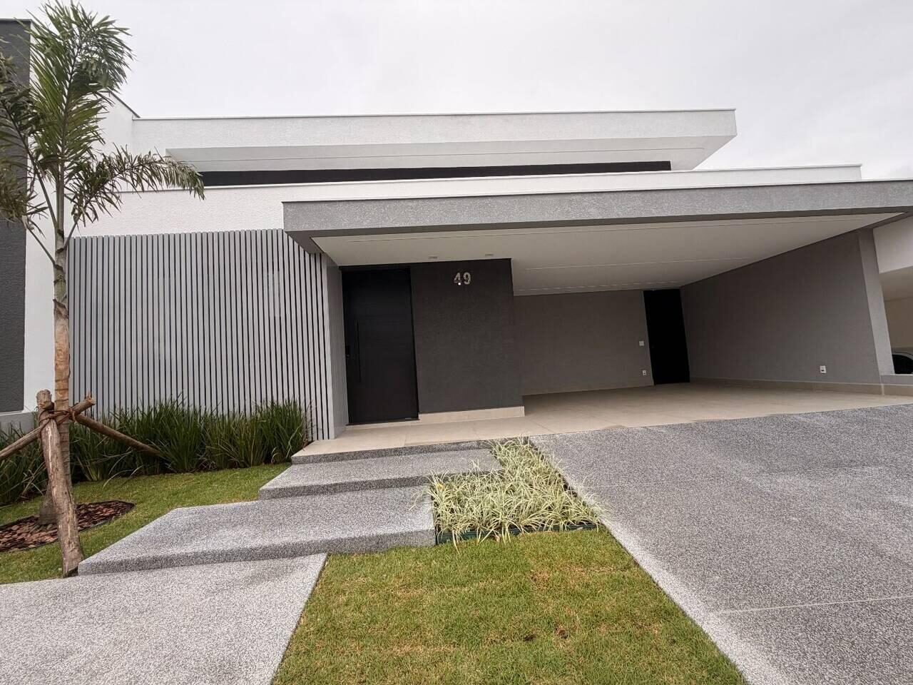 Casa Terrea de Alto Padrao em Condominio - Pampulha, Sorocaba - 3 Suites - Piscina - 189m2 - Nova