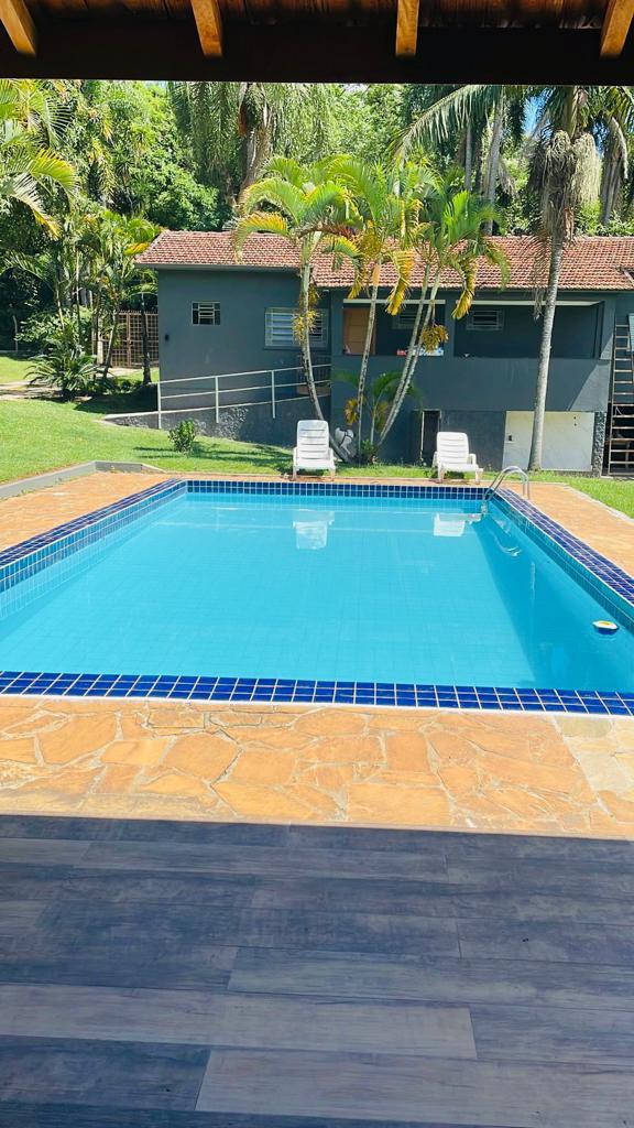 Chácara com Piscina e Lago em Caputera - Sorocaba