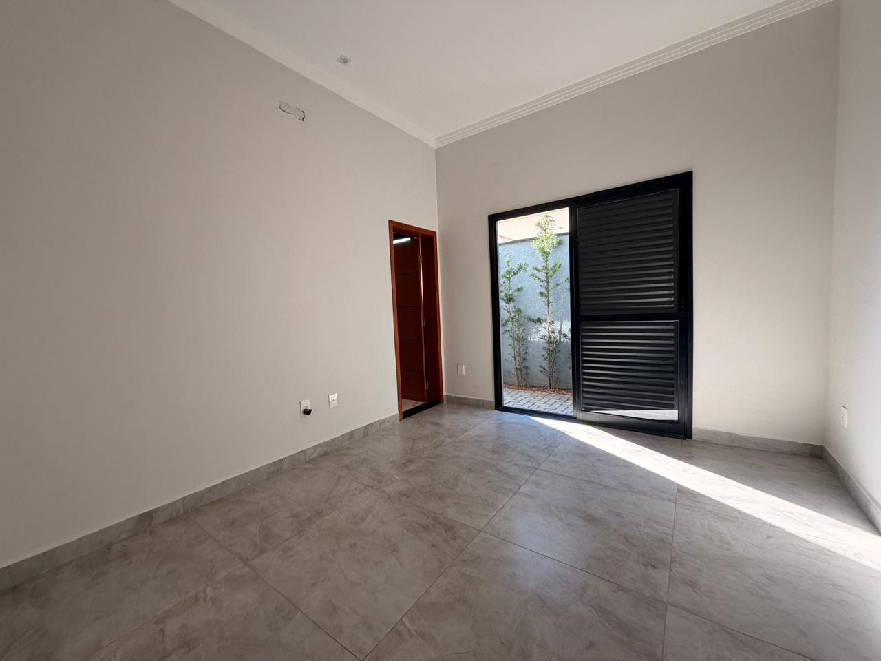 Casa de Luxo em Alphaville Nova Esplanada com Piscina Aquecida e Automação Inteligente