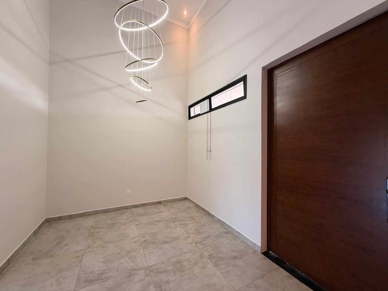 Casa de Luxo em Alphaville Nova Esplanada com Piscina Aquecida e Automação Inteligente