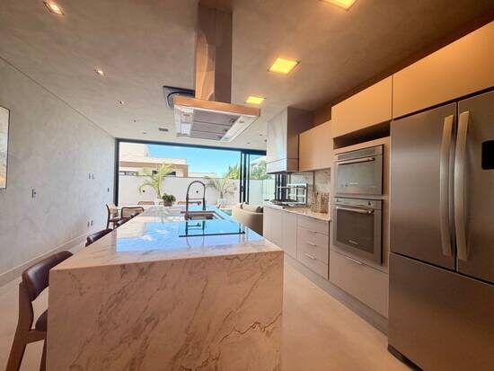 Quatro suítes em 265 m², no Alphaville Nova Esplanada 4