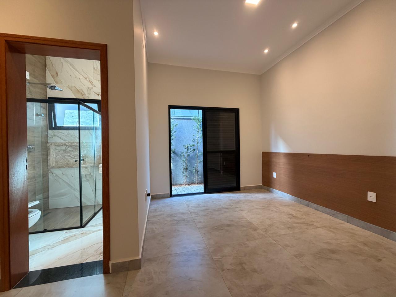Casa de Luxo em Alphaville Nova Esplanada com Piscina Aquecida e Automação Inteligente