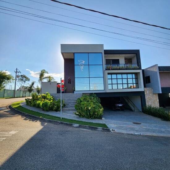 Sobrado com 4 quartos, 359 m², à venda por R$ 2.300.000 - Iporanga - Sorocaba/SP