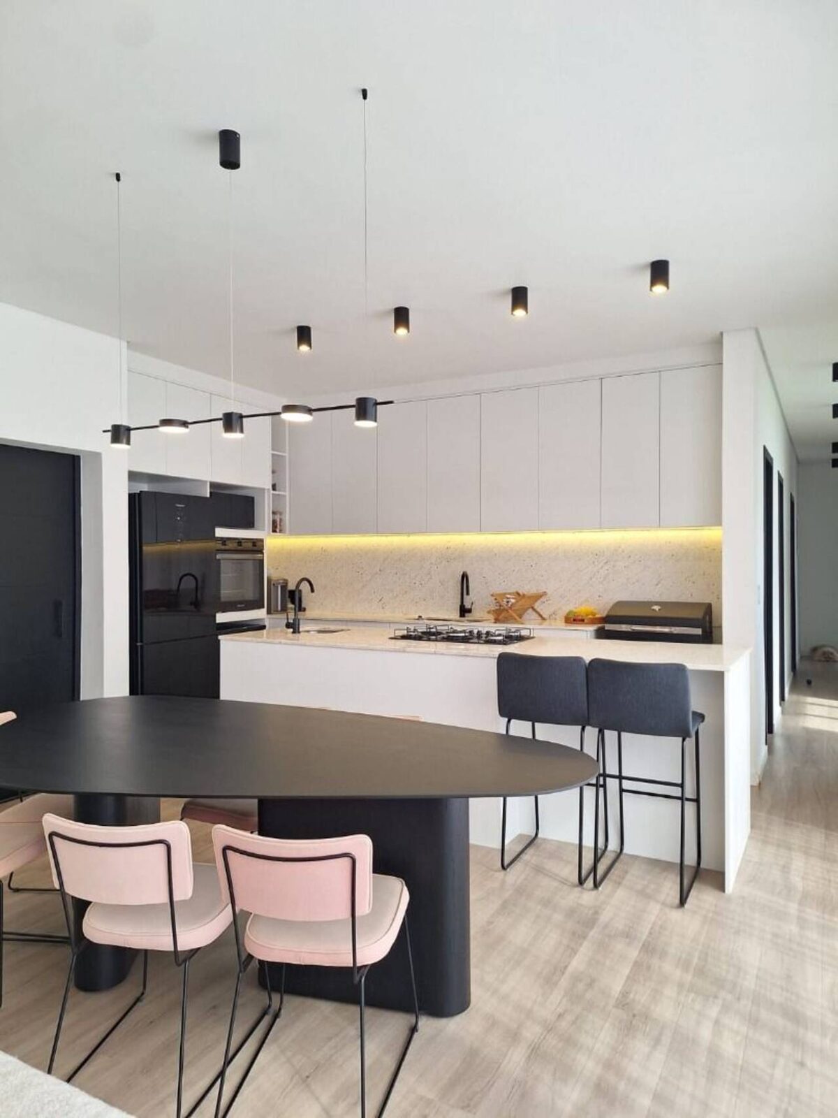 Casa com 3 quartos, 236 m², à venda por R$ 1.700.000 - Parque Três Meninos - Sorocaba/SP