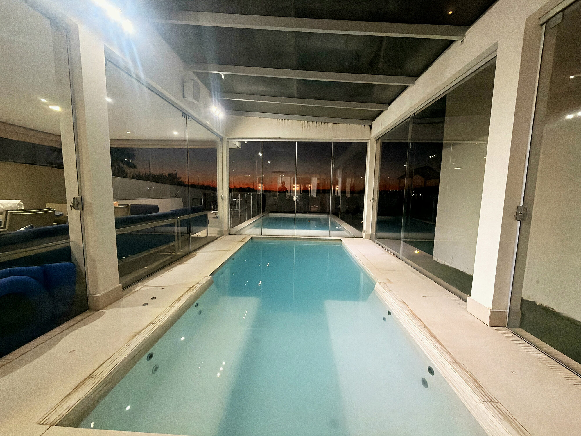 Casa térrea, 480 m², com duas piscinas e spa — Vila Toscana, Sorocaba