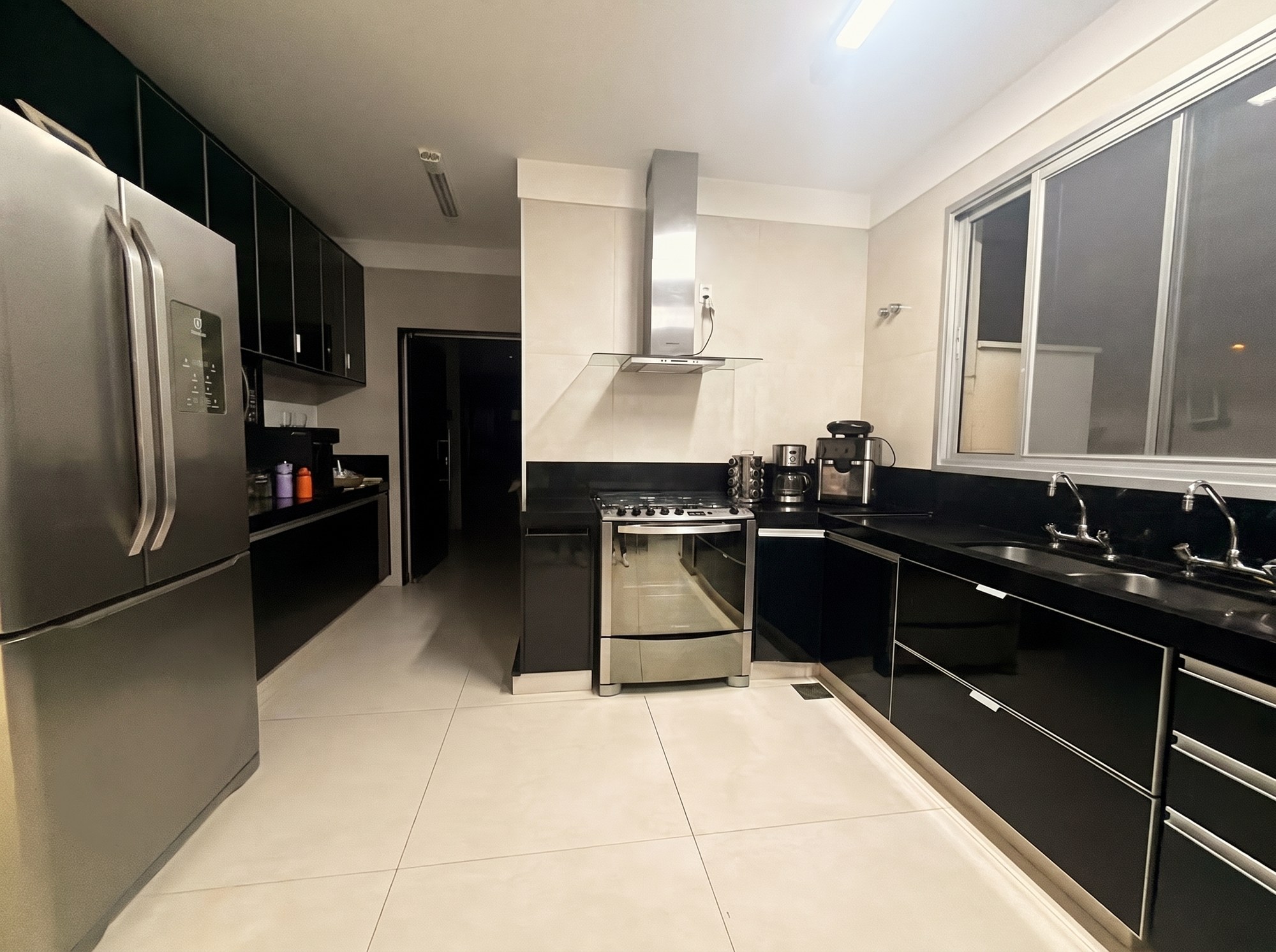 Casa térrea, 480 m², com duas piscinas e spa — Vila Toscana, Sorocaba