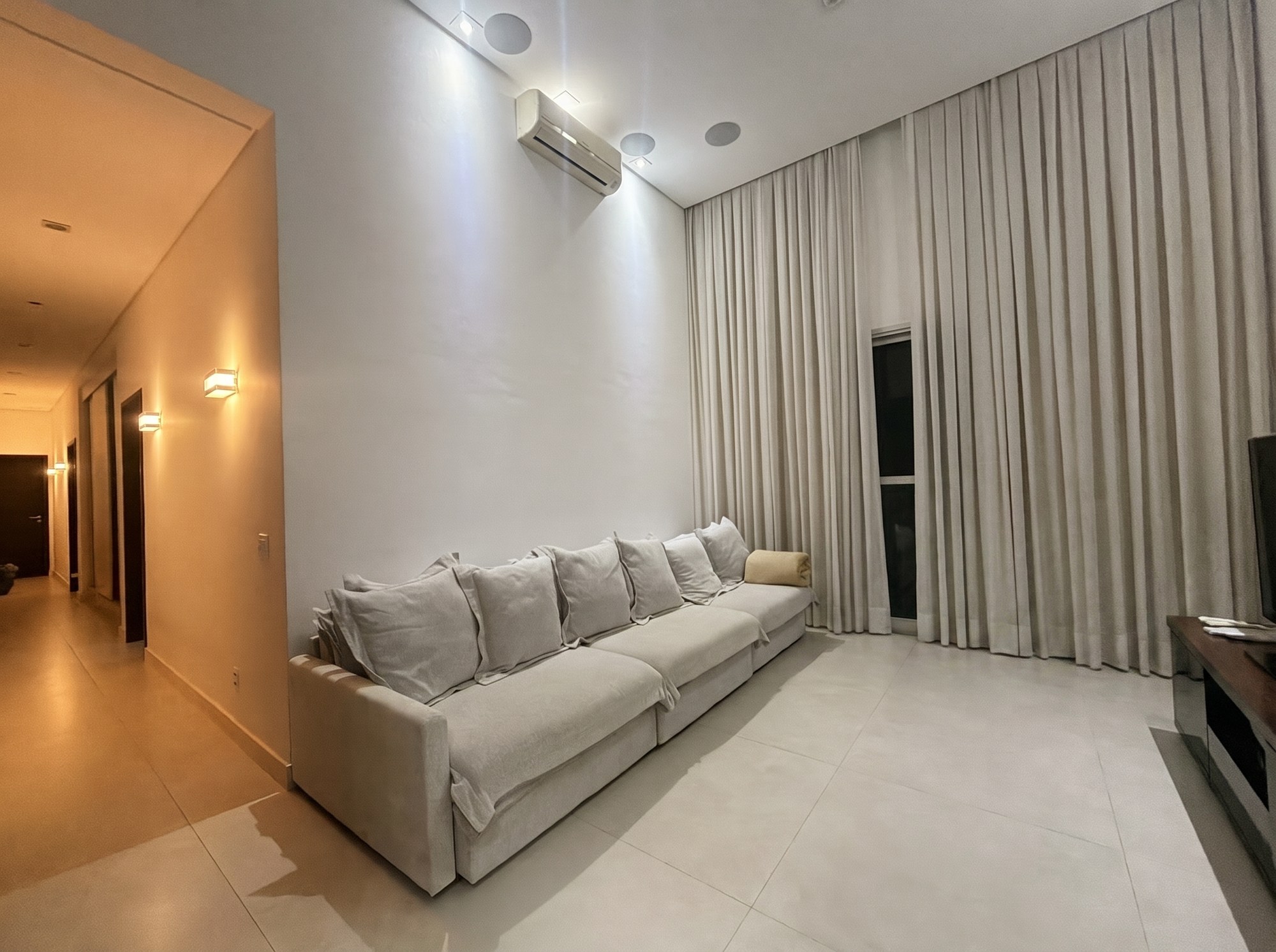 Casa térrea, 480 m², com duas piscinas e spa — Vila Toscana, Sorocaba
