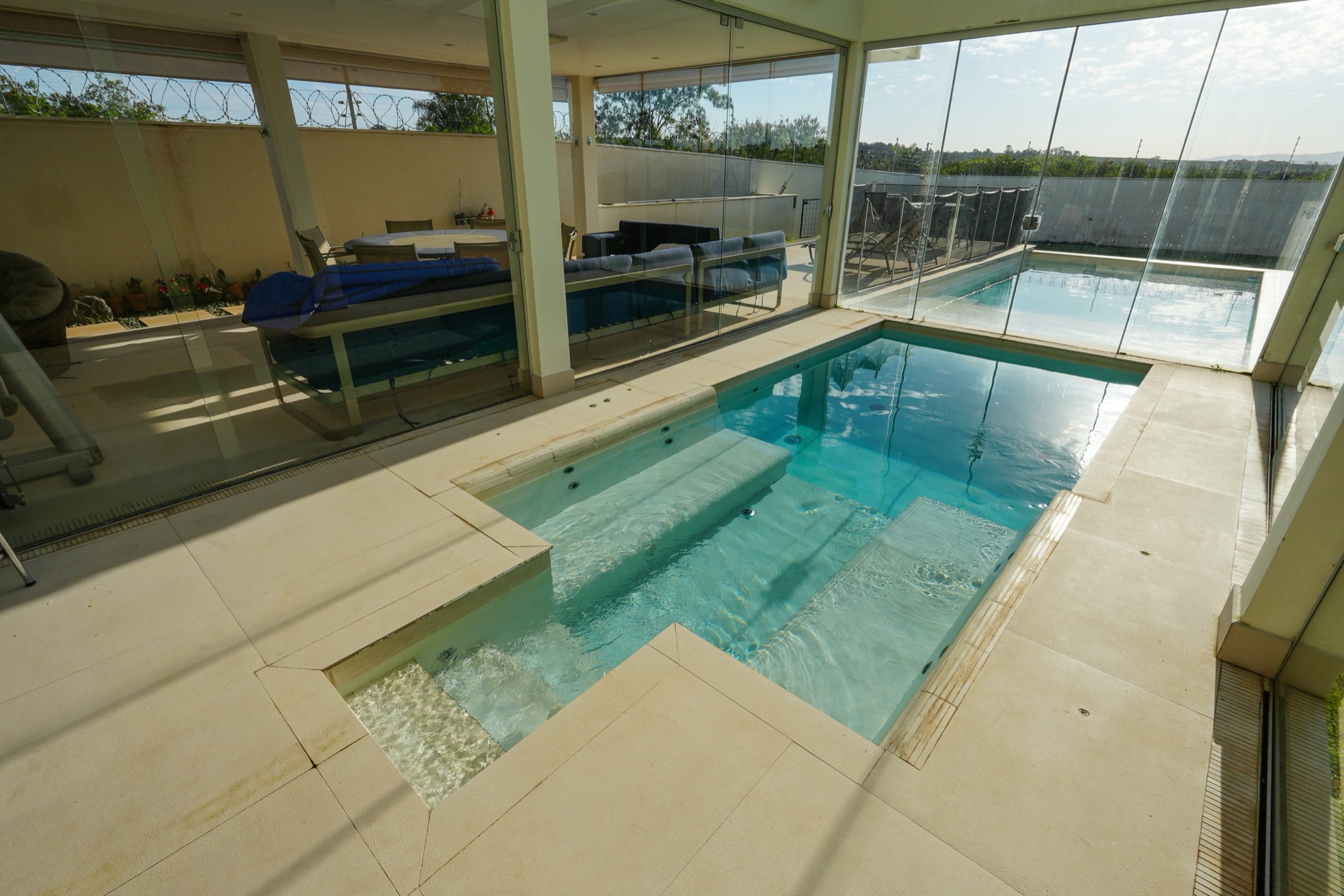 Casa térrea, 480 m², com duas piscinas e spa — Vila Toscana, Sorocaba
