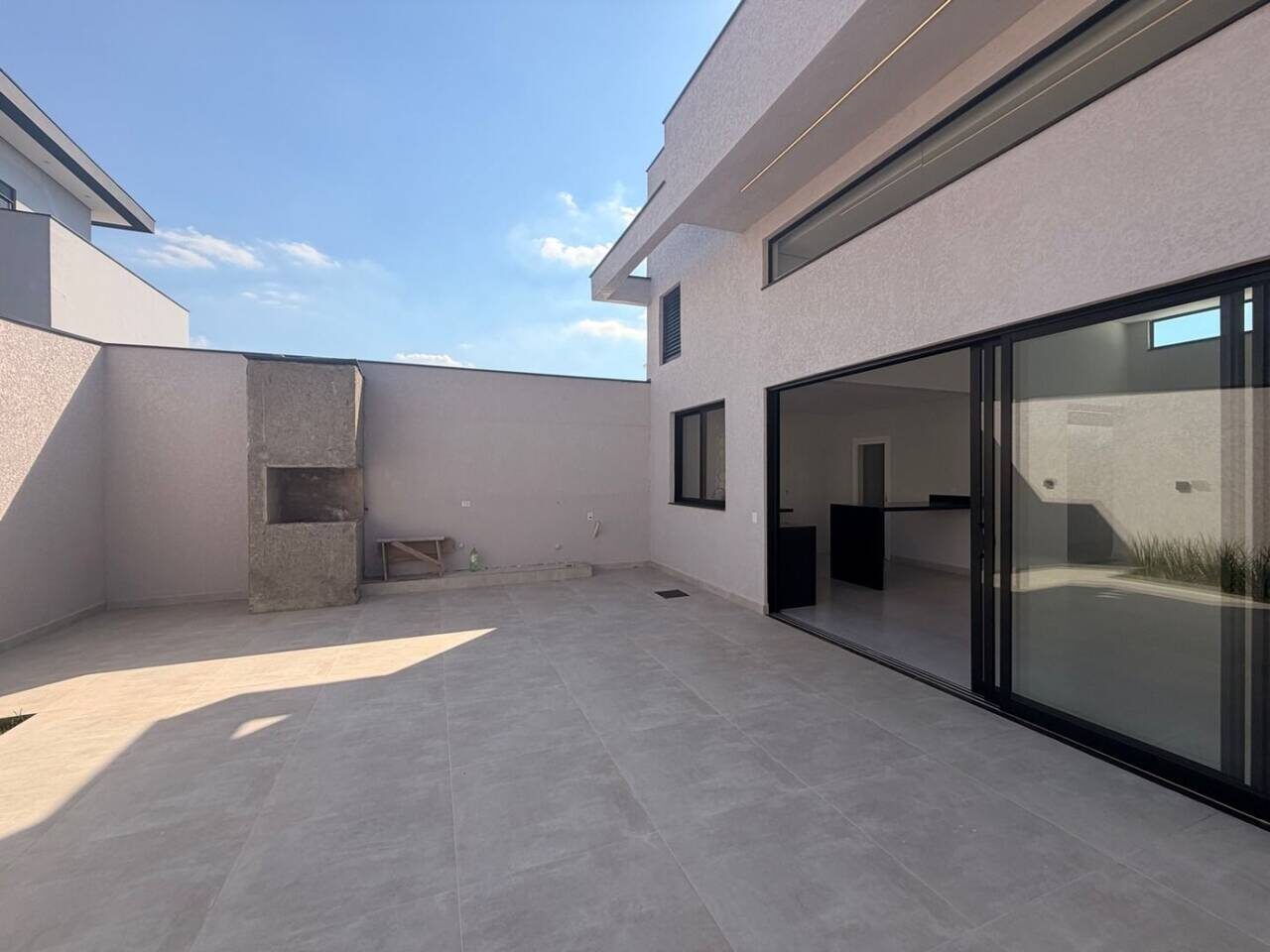 Casa com 3 quartos, 250 m², à venda por R$ 1.750.000 - Além Ponte - Sorocaba/SP