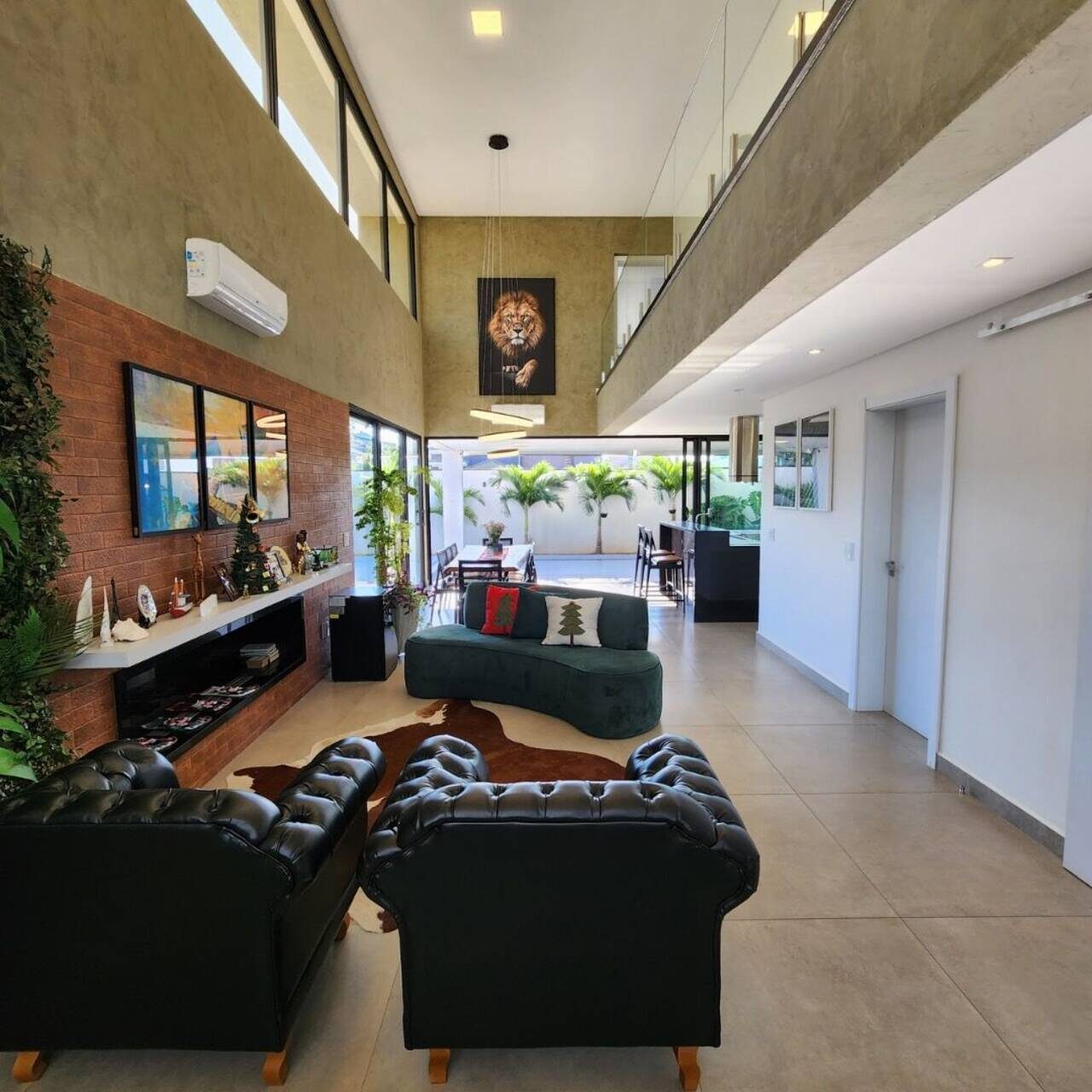 Sobrado com 4 quartos, 359 m², à venda por R$ 2.300.000 - Iporanga - Sorocaba/SP