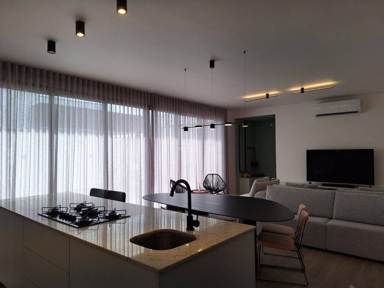 Casa com 3 quartos, 236 m², à venda por R$ 1.700.000 - Parque Três Meninos - Sorocaba/SP