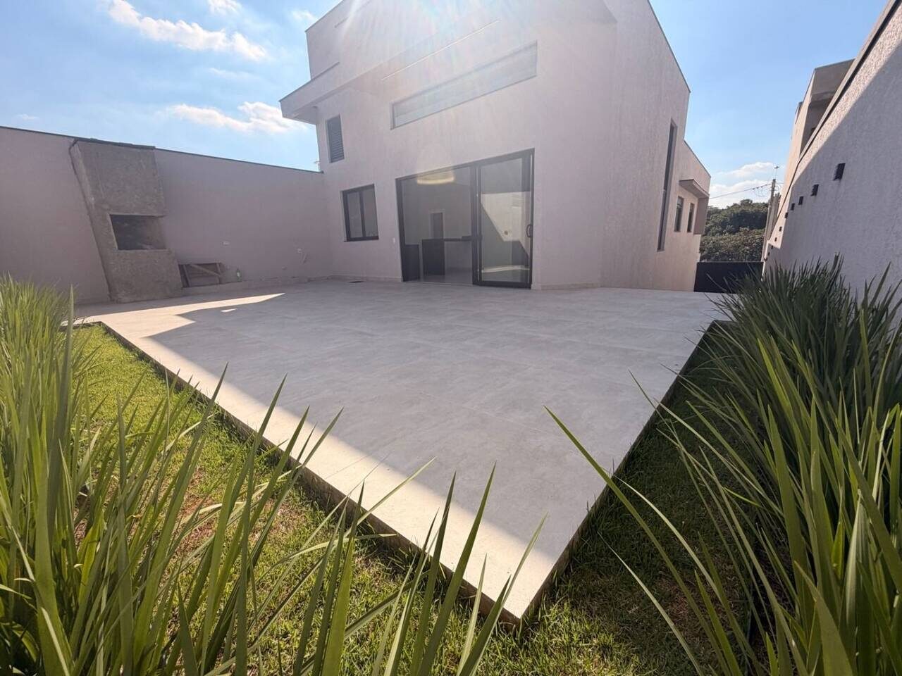 Casa com 3 quartos, 250 m², à venda por R$ 1.750.000 - Além Ponte - Sorocaba/SP