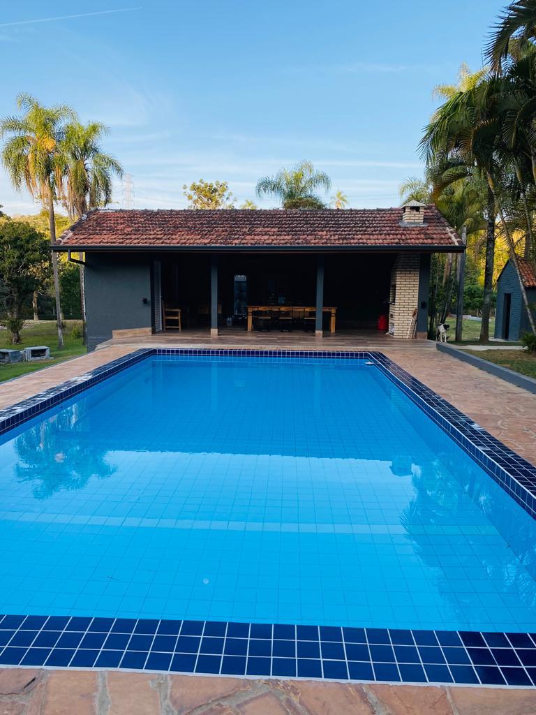 Chácara com Piscina e Lago em Caputera - Sorocaba