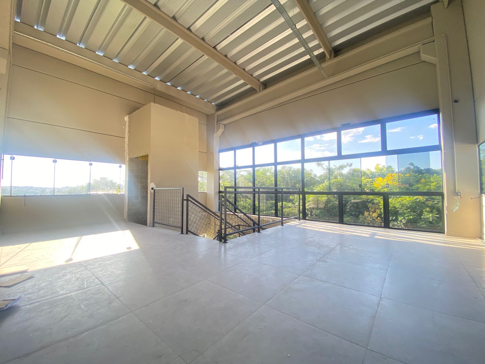 Galpão Comercial Premium no Alphaville Nova Esplanada
