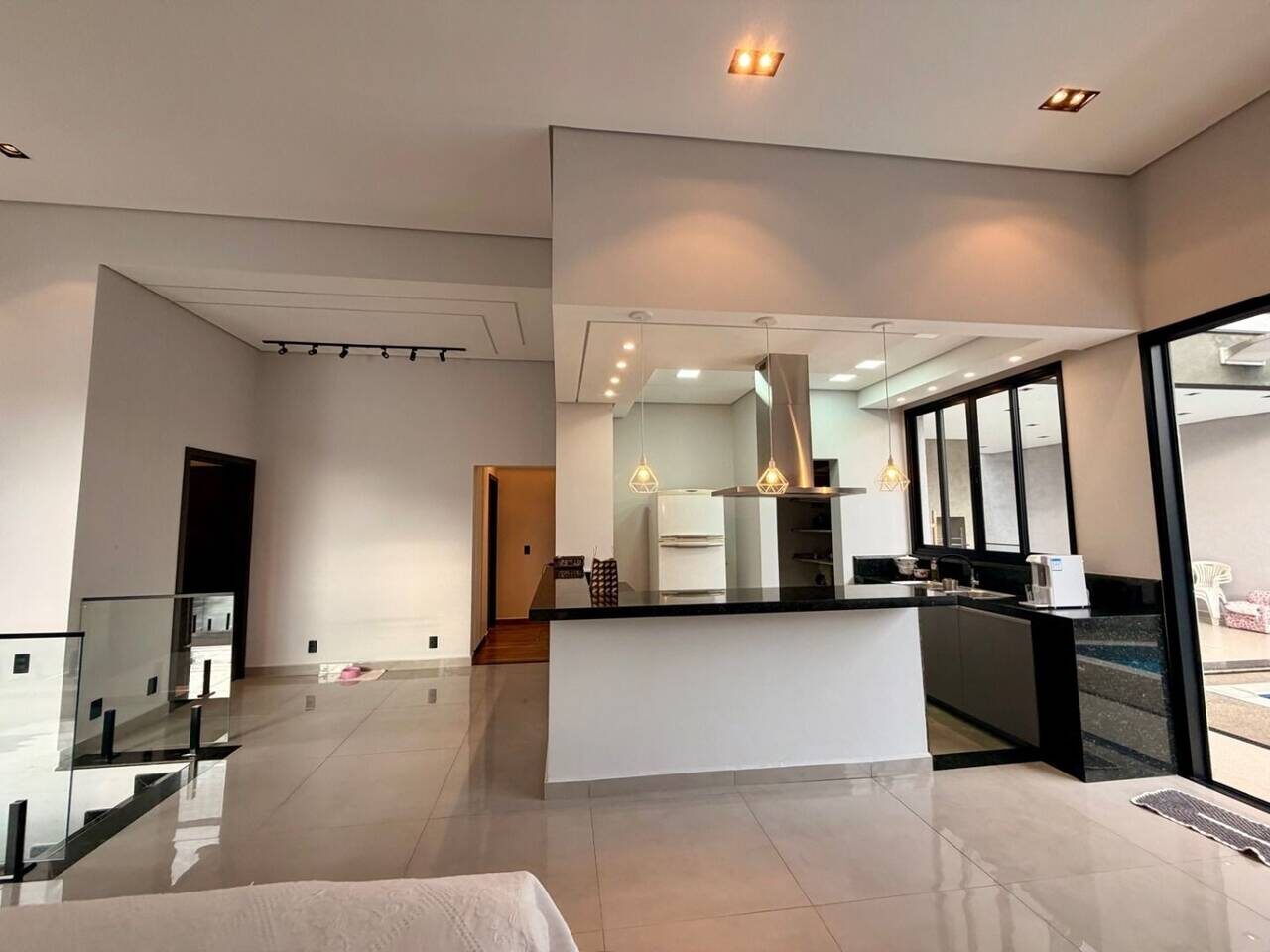 Casa com 4 quartos, 276 m², à venda por R$ 1.490.000 - Vossoroca - Votorantim/SP