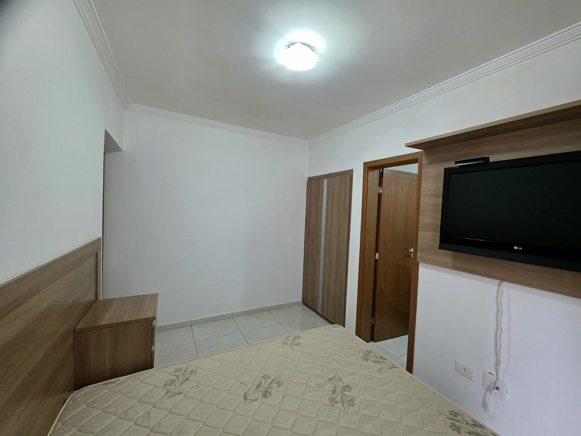 Apartamento Praia Grande — Ed. Eduardo Alciati, Apto 101