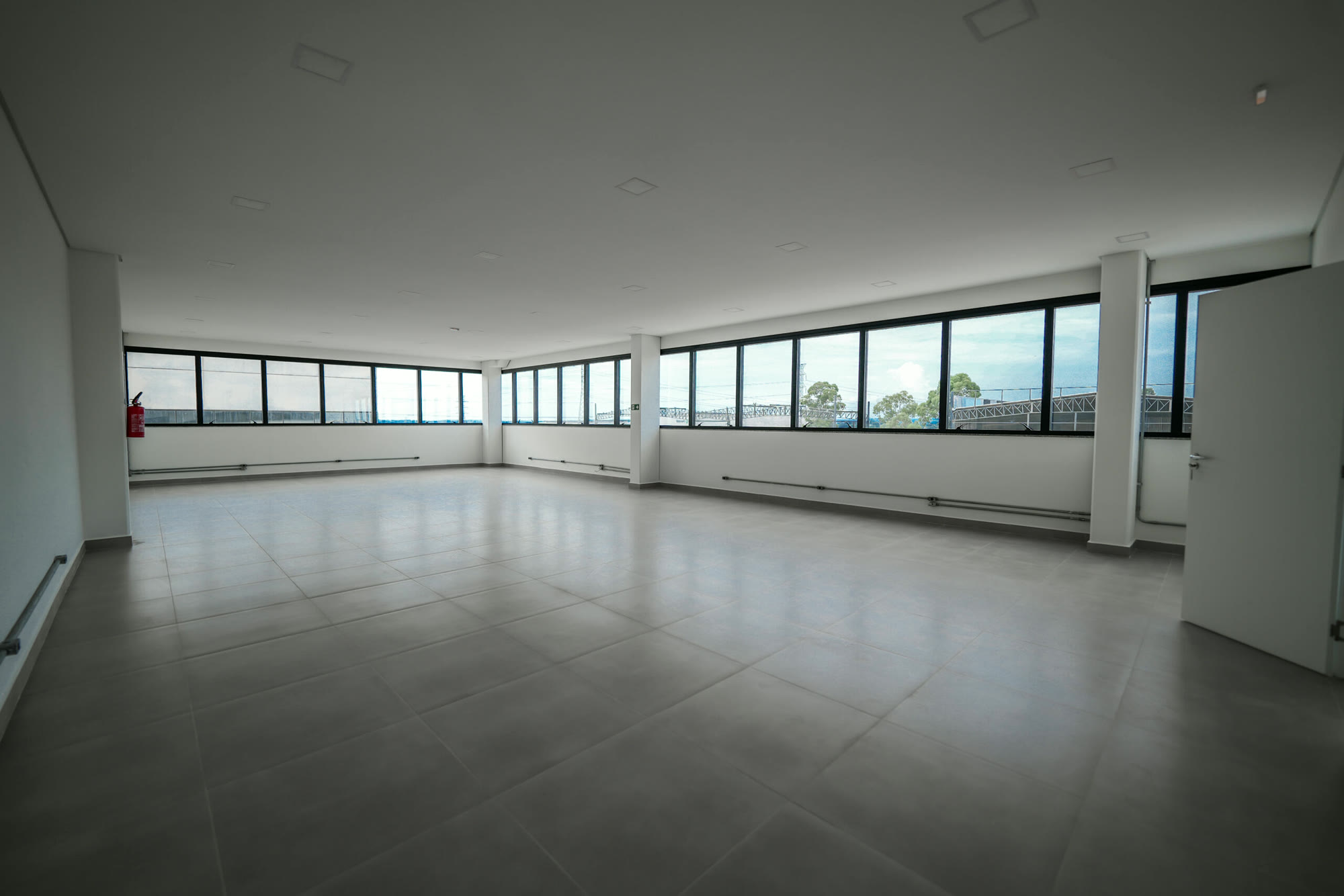 Galpão Empresarial Metropolitano — Quadra K Lote 11/12