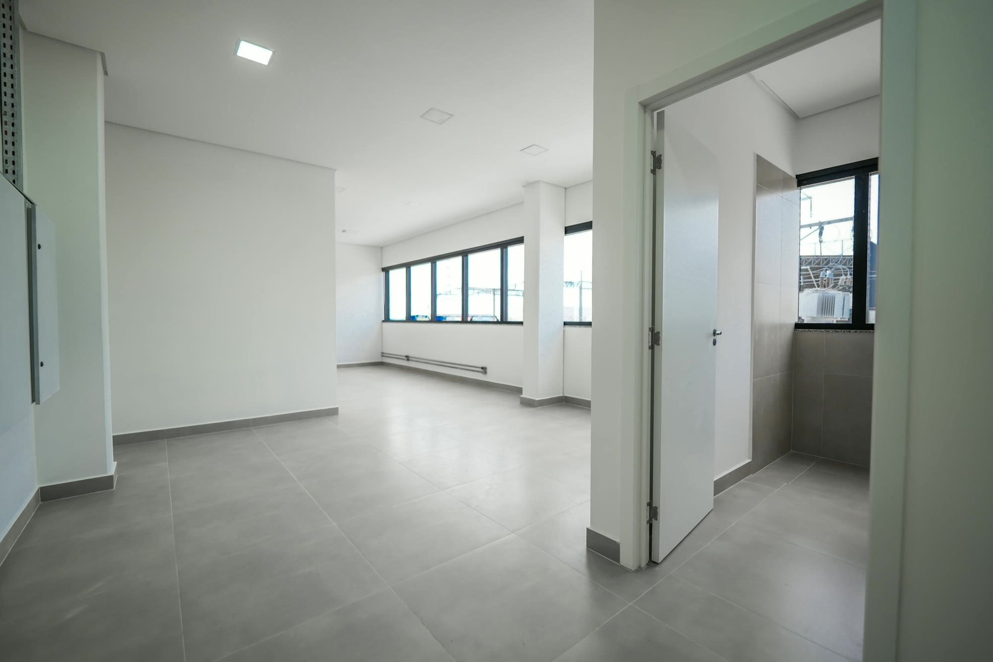 Galpão Empresarial Metropolitano — Quadra K Lote 11/12