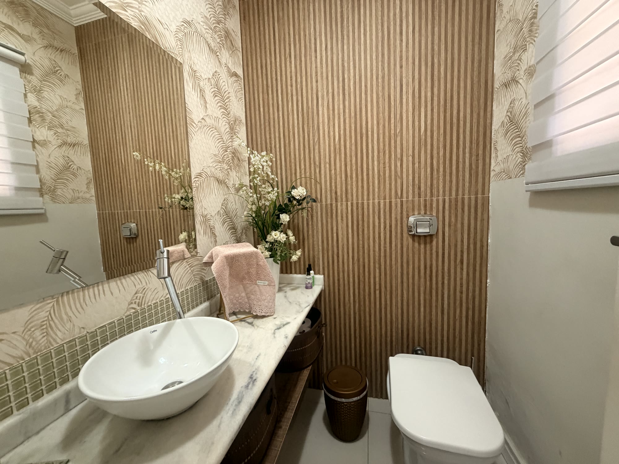 Casa Moderna Ampliada — Condomínio Reserva Olga — 194 m² · 4 Dormitórios (1 Suítes)